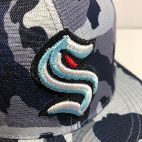NEW Seattle Kraken NHL SnapBack Hat - Picture 2 of 5